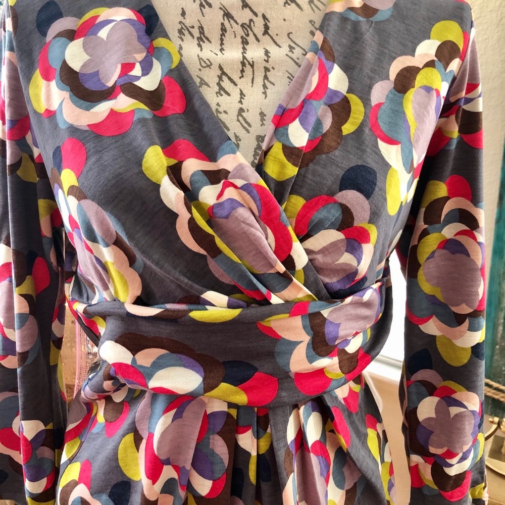 Boden Floral Grey Wrap Top Knit Shift Dress!